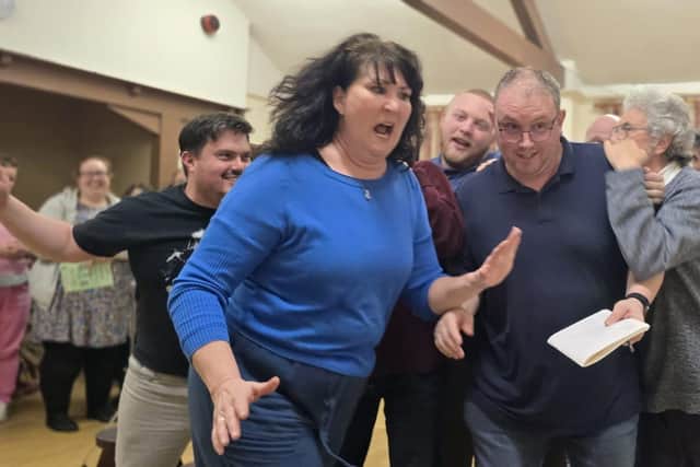 Phyllis, Lord Chancellor and Peers in pursuit