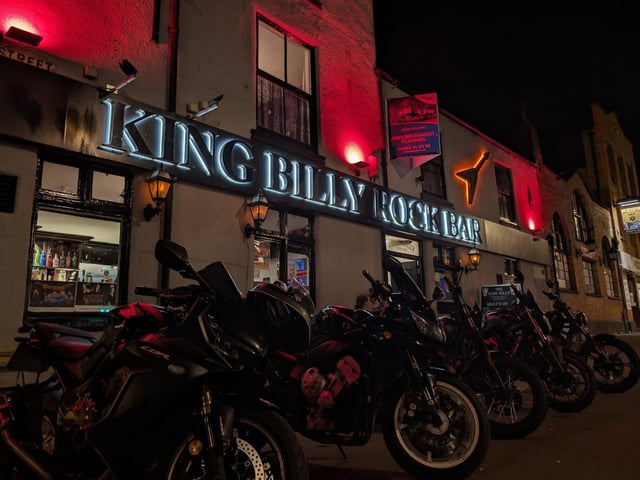 The King Billy may be known as a popular choice among the town’s biker community, but everyone is welcome at this iconic town centre pub. A variety of live music is offered each week. Rating: 4.5 stars based on 569 Google Reviews. Location: 2 Commercial Street, Northampton Town Centre, NN1 1PJ. No phone number available online.