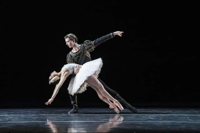 BRB2 dancers Mason King and Mailene Katoch in Swan Lake Pa de deux Photo by Johan Persson