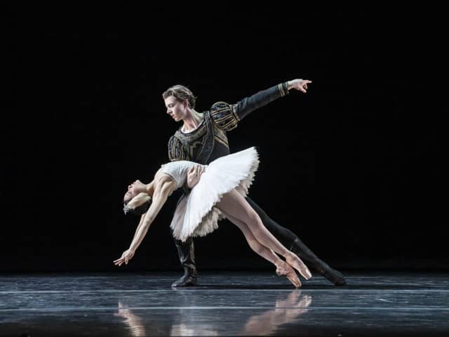 BRB2 dancers Mason King and Mailene Katoch in Swan Lake Pa de deux Photo by Johan Persson