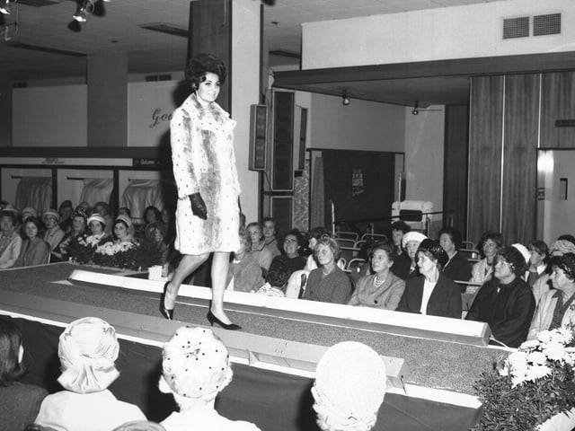 September 15, 1966 Adnitts fashion parade, The Drapery, Northampton
