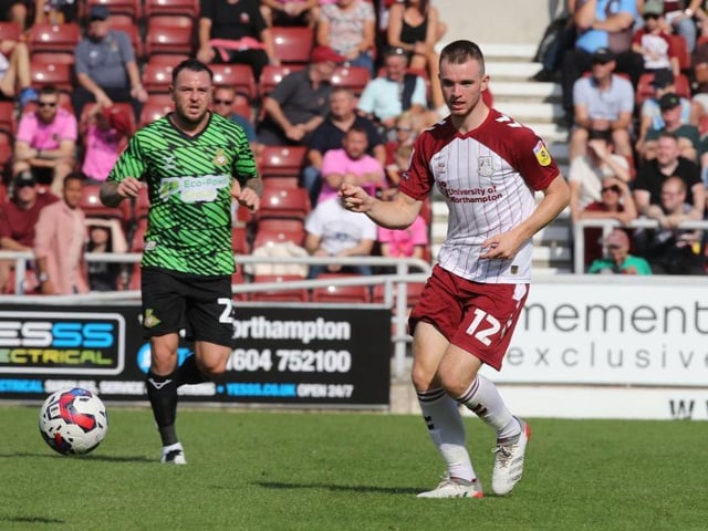 There were some signs of his quality but they were in flashes rather than anything substantial. Too deep and outnumbered in midfield to really influence his team in a positive sense... 6.5