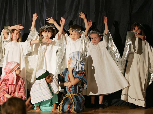 Chiltern primary School Nativity Dress rehearsal