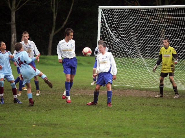 Northampton vampires (white) V Spinney Hill Colts White Ground: Lingswood Park. Youth Football Under 14's