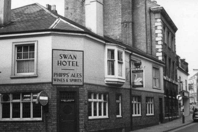The Swan Hotel was listed as a 16th or 17thCentury pub. That the Swan is old, there is no doubt, but how old? It was not listed as an Ancient Inn in 1585, so if it was about then, it was not anywhere near the stature it was later to become. There is no mention of it in the records from the 1675 Fire, of it being either burnt down or rebuilt, which is slightly strange, not every building was recorded but many of any significance were mentioned. I’m pretty certain that the Swan was first built after the fire, but on a big enough scale to make it instantly one of the bigger Inns in the town. t would have been the natural place to stay for people bringing goods to Northampton for market days as it was the first port of call when entering the town from the eastern Town Gate.  It was renamed as the Mailcoach in the 1970’s and was one of my favourite town pubs in the 1980’s. Still a good pub.