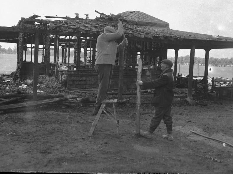 Racecourse stores fire, May 20, 1968