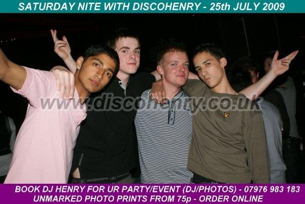 Nostalgic pictures from a night out down Bridge Street 15 years ago