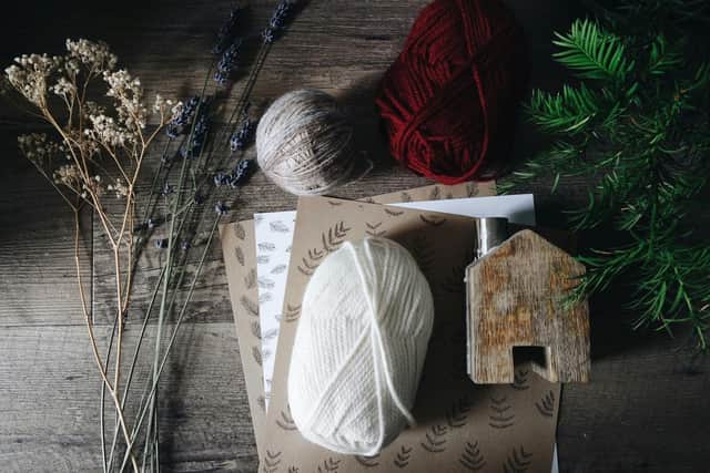 Christmas craft photo by Giulia Bertelli on Unsplash