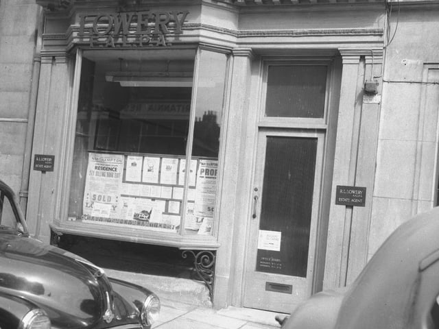 Lowery estate agent, Bridge Street, Northampton, August 3, 1961