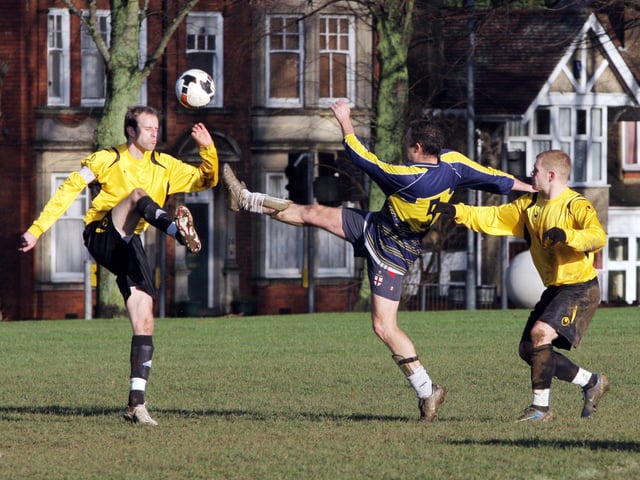 2010 Sunday Racecourse Football, Northampton