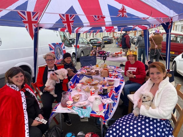 Street party goers in Ashburnham Road, Abington enjoyed live music, a raffle and a game of pin the crown on the Queen.