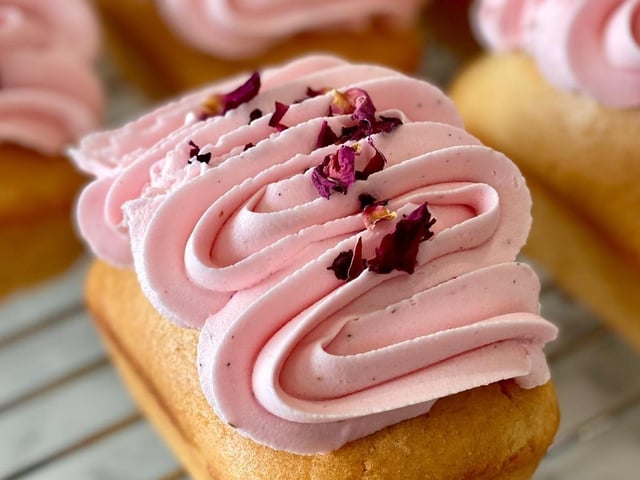 The new Daventry cafe and bakery is scheduled to open in September 2024.