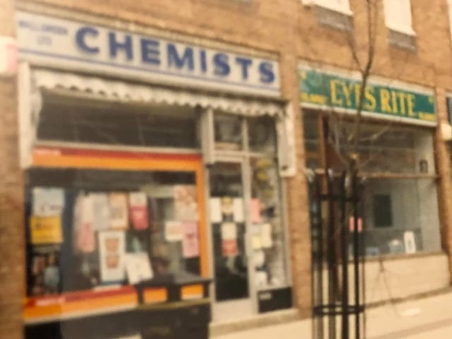 Nostalgic photos of Duston shops and streets from 30 years ago