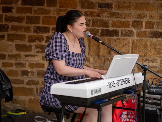 Mae Stephens, Northampton Music Festival 2022. Photo by David Jackson.