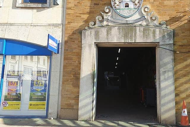 Entrance from Market Square