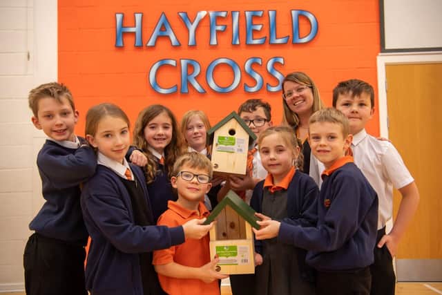 B&amp;DWC - SGB-31230 - Hayfield Cross C of E Primary School receiving their nestboxes from Barratt Home