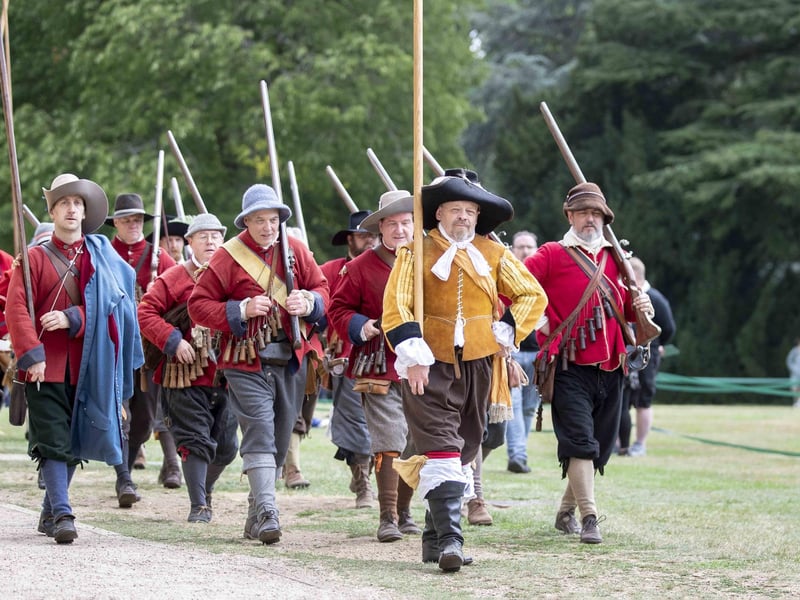 Led by renowned reenactment group, The Devereux’s Regiment, the event at Delapre Abbey saw a weekend of exciting displays, demonstrations, and hands-on history.