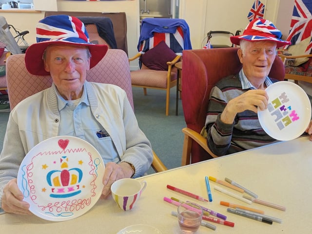 Les and Nev at Age UK Vernon Centre taking part in arts and crafts.