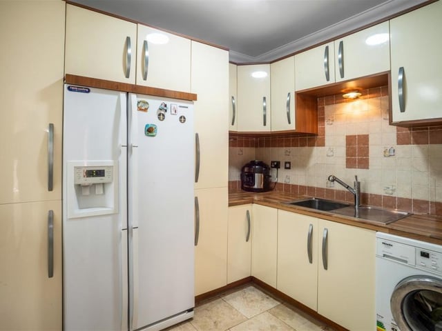 Chelton Brown / Rightmove