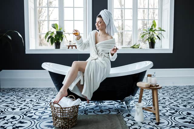 From fresh plants and herbs to essential oils, there’s many ways to refresh and invigorate your bathroom