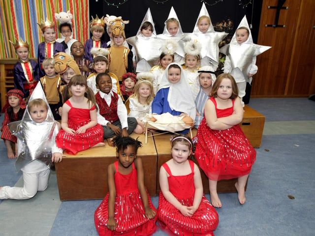 Thorplands Primary School, Northampton - Reception children's nativity.
