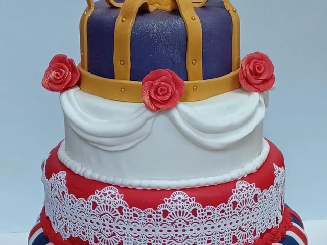 A stunning Jubilee cake made by Steph Addington.