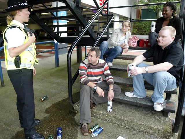 New police recruits taking part in role plays with University of Northampton students, at Weston Favell Centre, to assess how they would deal with the situation for real. A scene where the police officer has to deal with people drinking in a public place. PC Katrina Poole, Mircea Big, Claire Harmsworth, Susan Nkala and Simon Clarke, from the University of Northampton. September 4, 2006