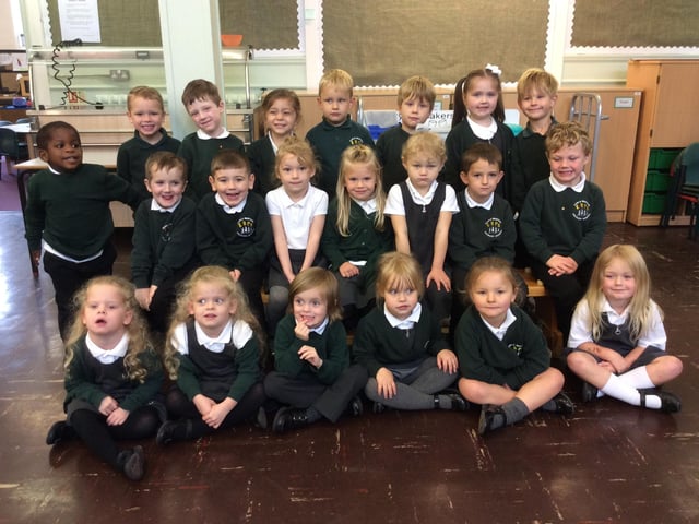 Earls Barton Primary School - Buttercup class