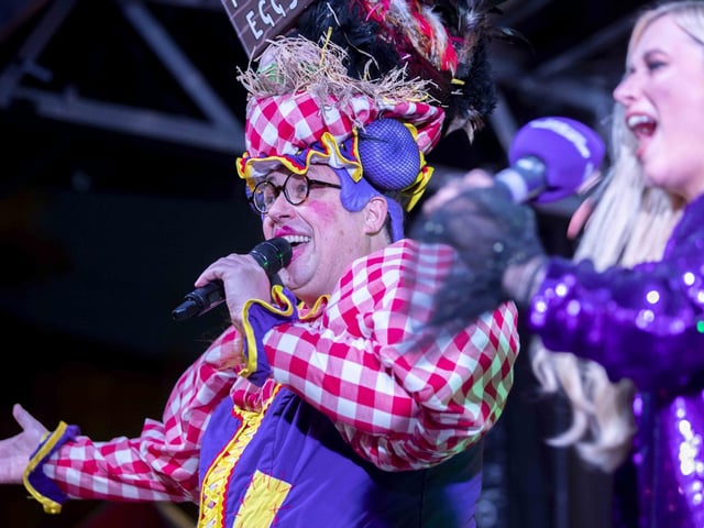 Panto stars, the town mayor, Santa and singer Billy Lockett joined the fun as Northampton switched on Christmas lights on Saturday (November 28).