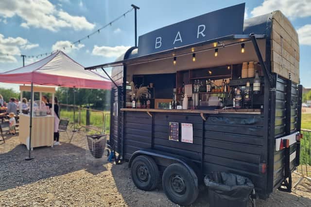 Black Ducks Bars was recently named the Midlands’ best mobile bar provider and events management company of the year at the LUXlife Magazine Awards.