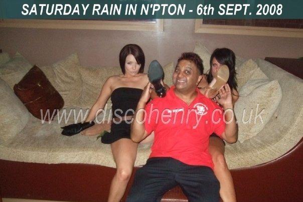 Nostalgic pictures from a night out down Bridge Street 15 years ago