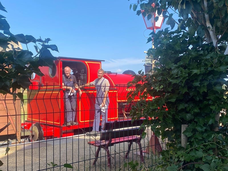 Steam Train stop brings delight for residents and locals