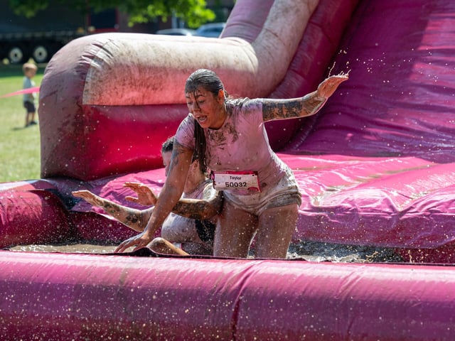 Runners taking part in the Pretty Muddy Race For Life at Abington Park in Northampton on Saturday, July, 11, 20026. Photo by David Jackson.
