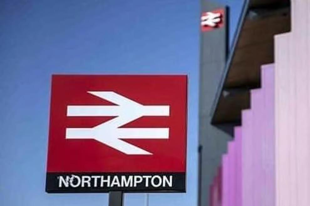 Major train disruption between Northampton and London Euston after ...