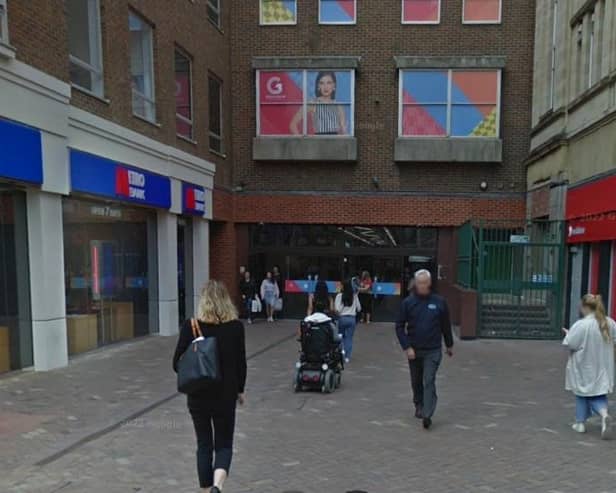 Tresspass in the Grosvenor Centre is advertising an 'everything must go' closing down sale