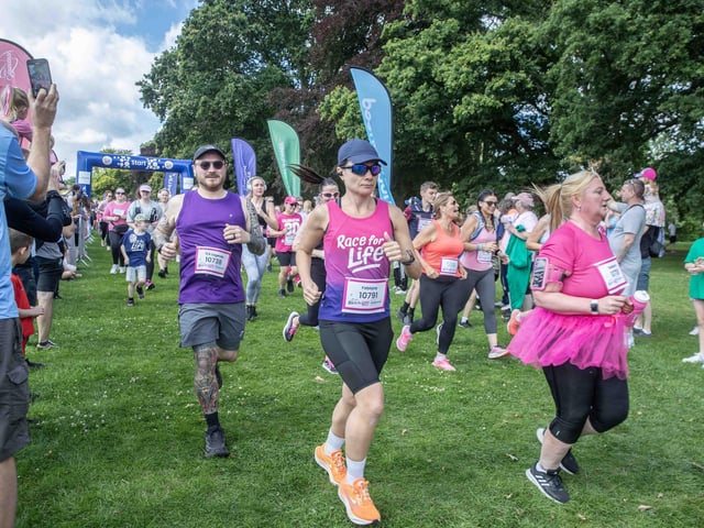 Abington Park turned pink on Sunday July 14 for the 3k and 5k Race for Life events.