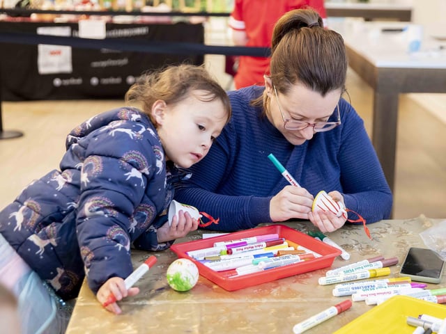 In the penultimate weekend before Christmas, many came along to enjoy what was on offer.