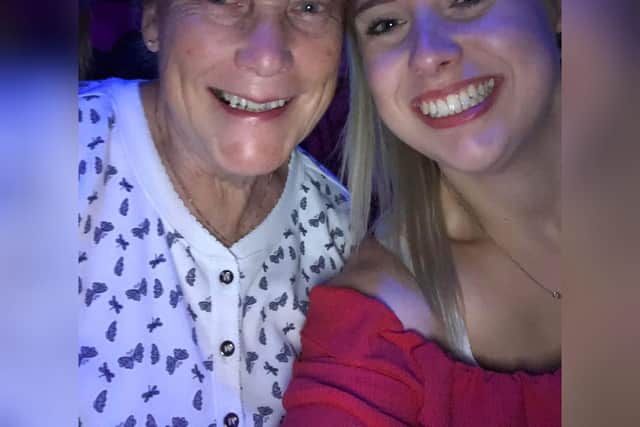 Rose Sharman with granddaughter Amy Garrett