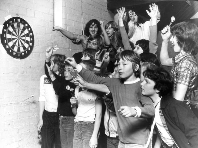 Darts marathon at Southfields 1981