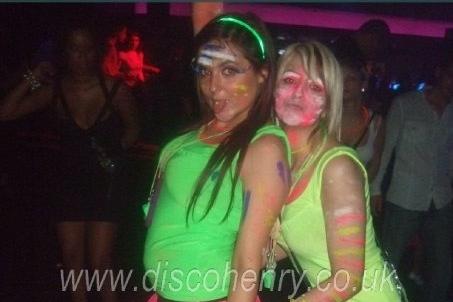 Nostalgic pictures from a '90p a drink' night out down Bridge Street 15 years ago