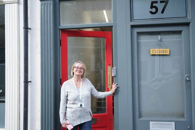 Lisa Braithwaite, the lowdown, by freshly painted office door