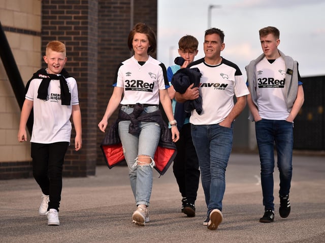 Average crowd: 26.272