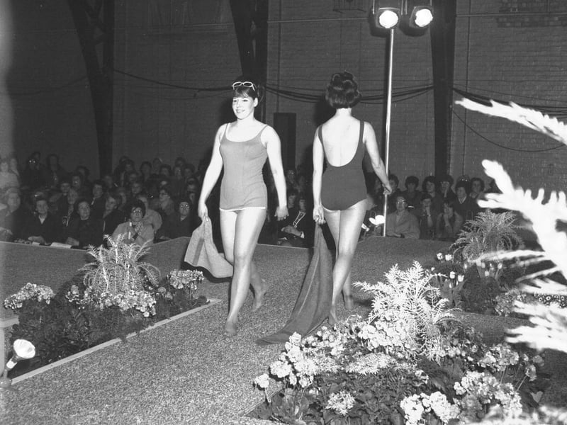 March 22, 1968 - caption says "Mettoy MH Beauty", venue is possibly Drill Hall, Clare Street Northampton