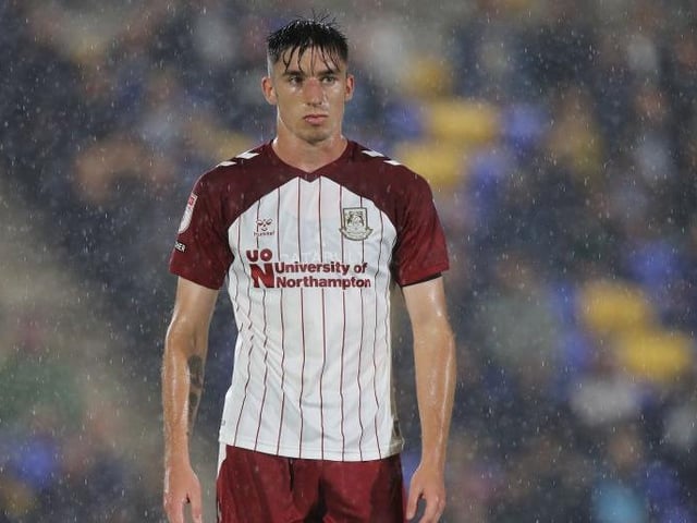 A frustrating night for the Fulham loan man. There was no faulting the young Scot's work-rate or desire, but had little chance to get on the ball and impact the game ...6.5