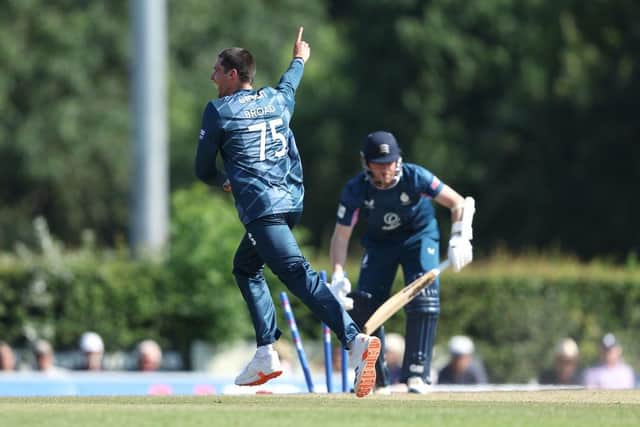 Justin Broad celebrates bowling Middlesex batter Sam Robson (Photo by Warren Little/Getty Images)