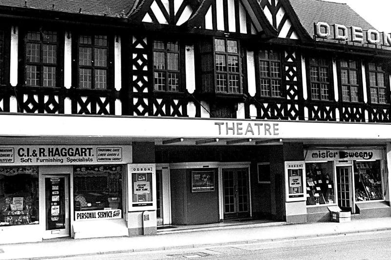 The Odeon closed as a cinema on 19th June 1981. The building lay unused until 1987 when it was purchased by Chesterfield Borough Council.