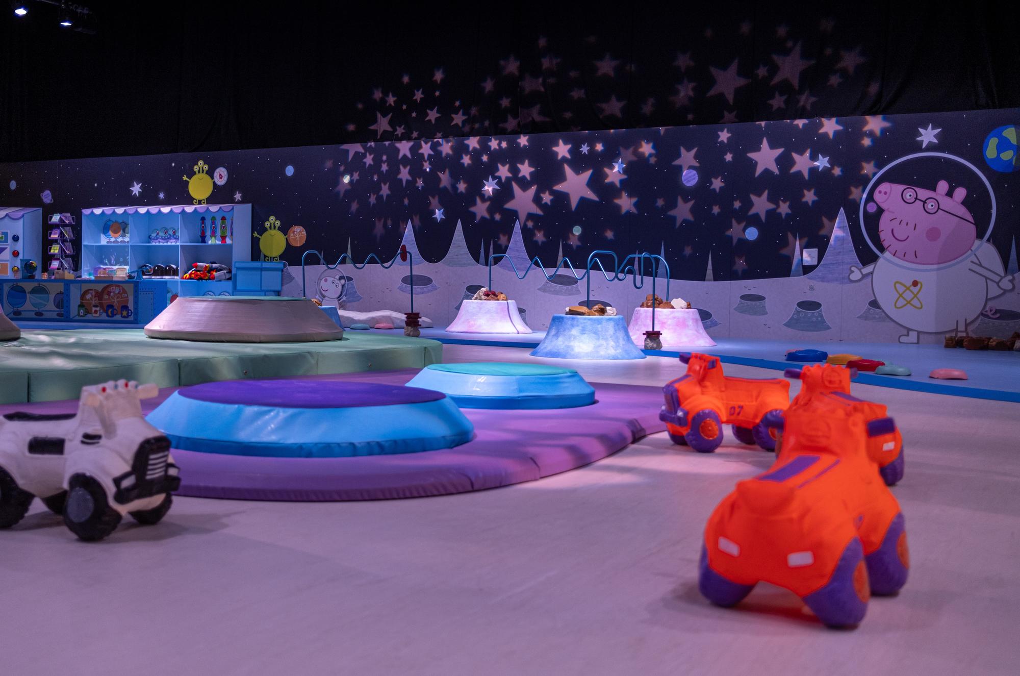We visited Peppa Pig Space's Adventure at Birmingham's NEC - the perfect ...