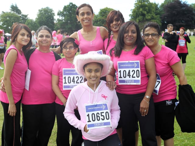 2011 - Over a thousand women take part in the 10k Race for Life at Abington Park in Northampton.