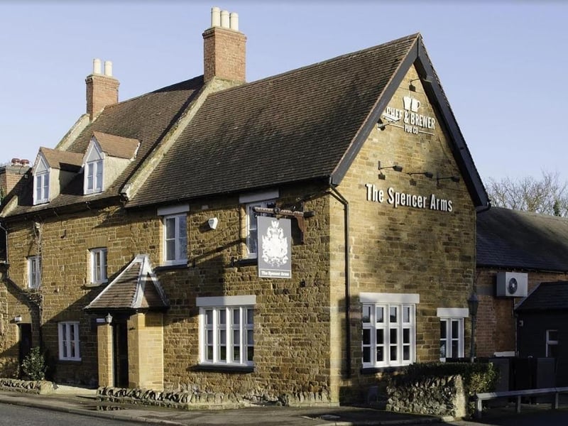 “What a great little find! Plenty of parking, nice atmosphere and well decorated country pub. Food was excellent and well-priced.” - Rated 4.3 (1,169 reviews).