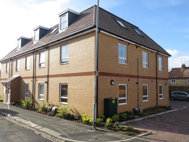 Immaculately presented two bedroom apartment in sought after area of Kingsthorpe. The property comprises entrance hall, two bedrooms, open plan lounge/kitchen/diner and bathroom. Allocated parking space for one car. This property is offered through Modern Method of Auction.